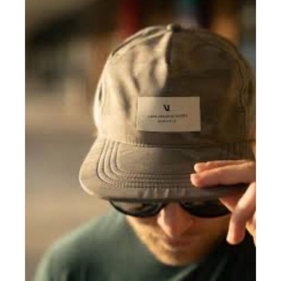 Vuori Minimalist  Camo Hat 2.0 in Gray/ NWT - Picture 3 of 8